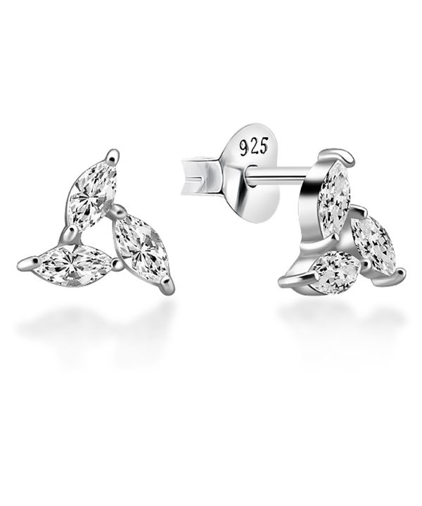 925 Sterling silver earring with cubic zircon.