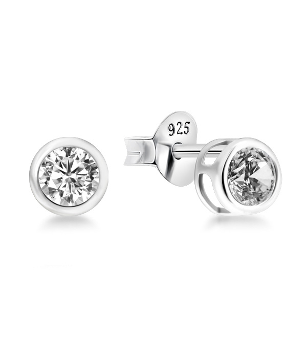 925 Sterling silver stud with cubic zircon.