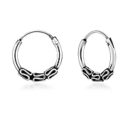 925 Sterling silver hoop.