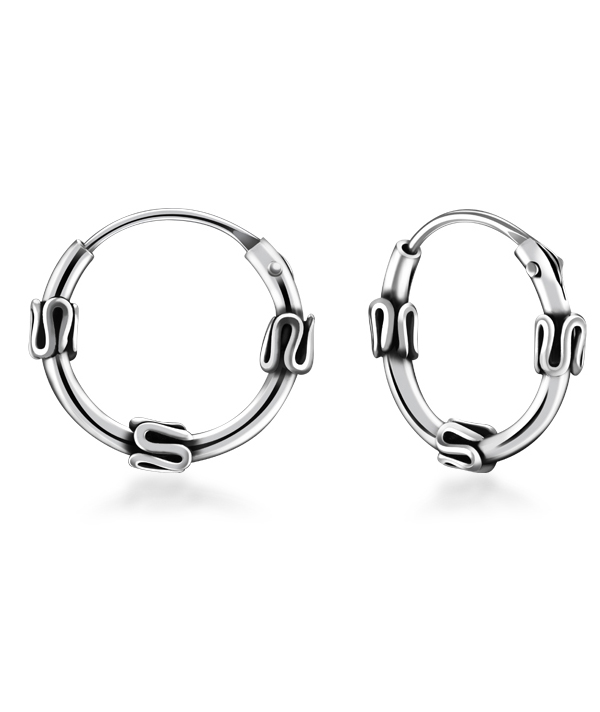 925 Sterling silver hoop.