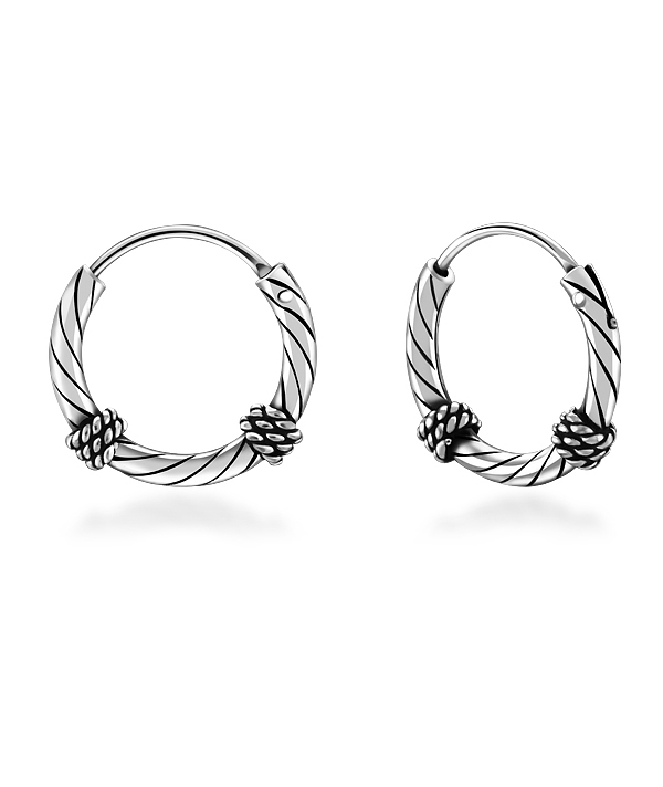 925 Sterling silver hoop.