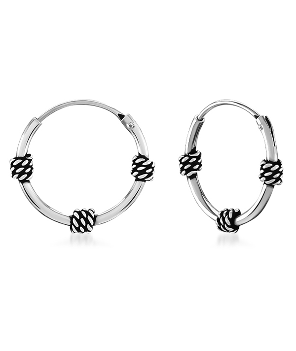 925 Sterling silver hoop.