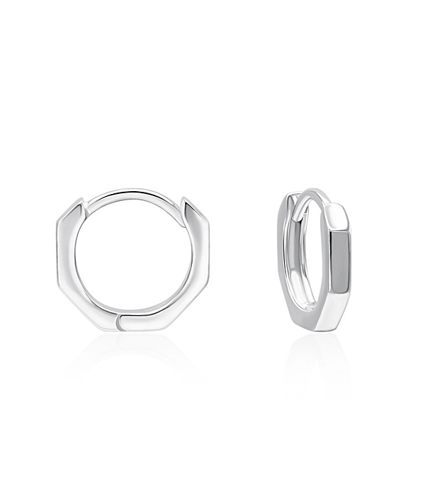925 Sterling silver hoop.