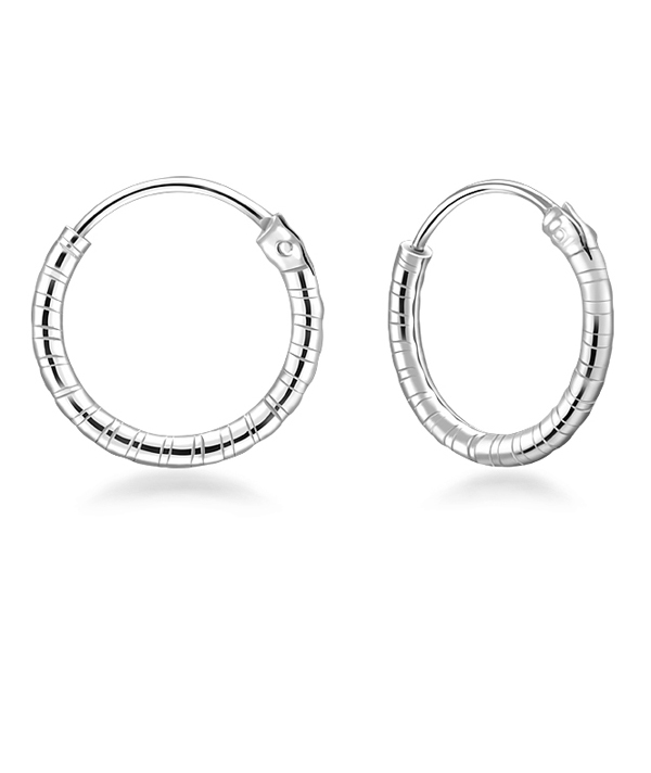 925 Sterling silver hoop.