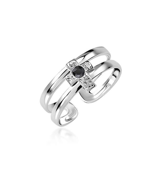 925 Sterling silver toering with crystal.