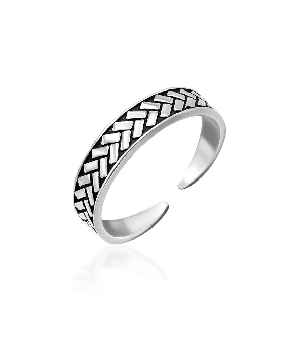 Plain 925 Sterling silver toering.