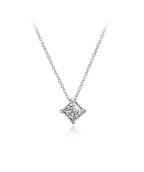 925 Sterling silver necklace with cubic zircon.