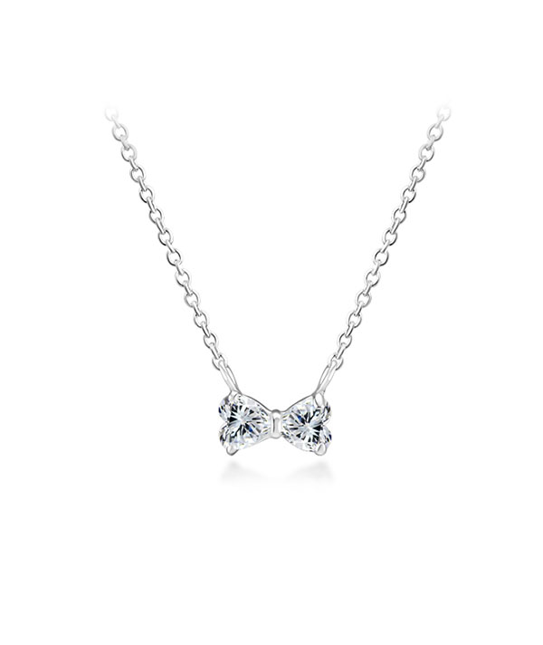 925 Sterling silver necklace with cubic zircon.