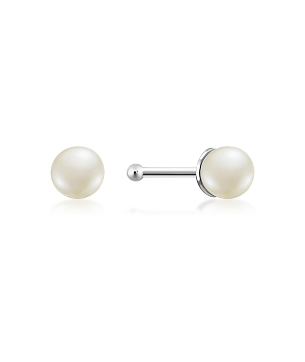 925 Sterling silver nose stud with synthetic pearl.