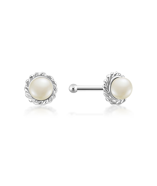 925 Sterling silver nose stud with synthetic pearl.