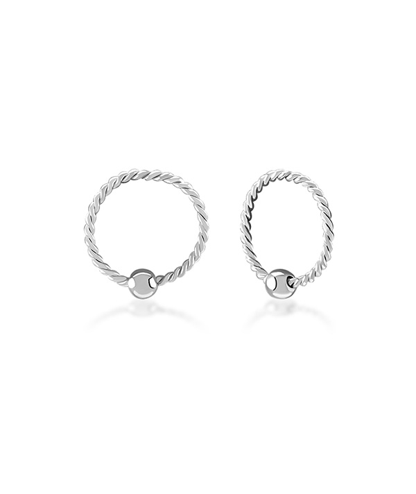 925 Sterling silver nose hoop.