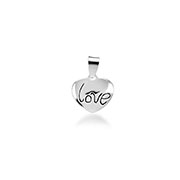 925 Sterling silver pendant.