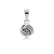 925 Sterling silver pendant.