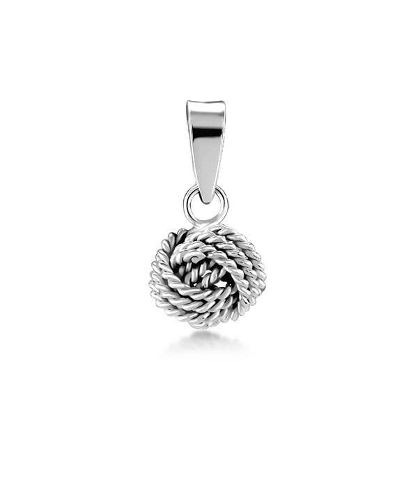 925 Sterling silver pendant.