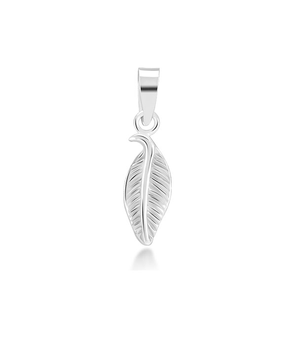 925 Sterling silver pendant.