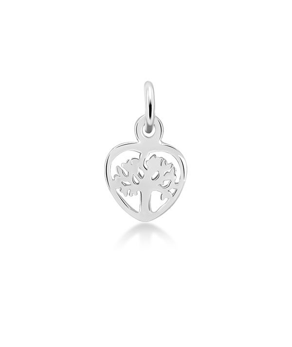 925 Sterling silver pendant.