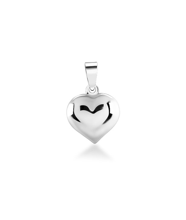 925 Sterling silver pendant.