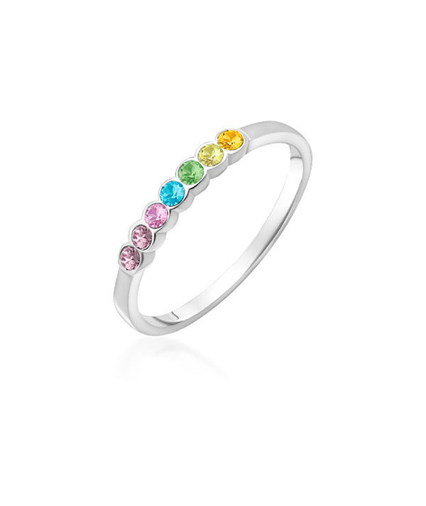 925 Sterling silver ring with crystals.