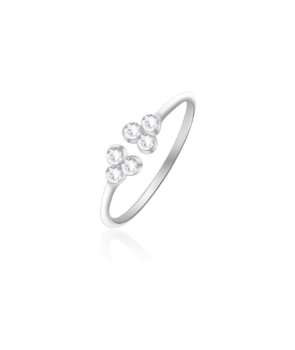925 Sterling silver ring with crystals.